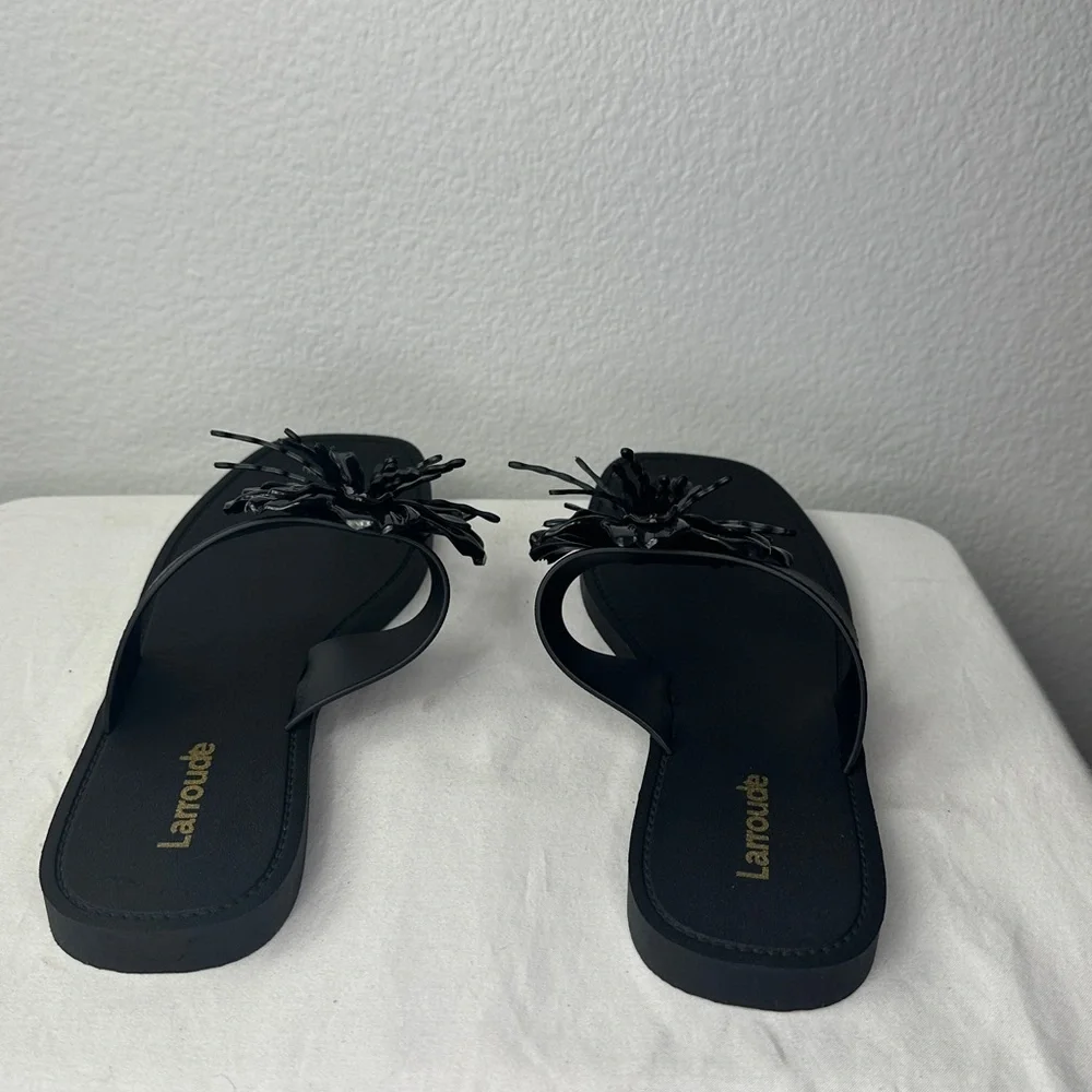 Larroude Black Hibiscus Jelly Flat Sandals Women’s Size 10 / 11 EUR 40/41 NWOT